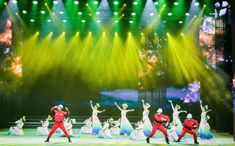 集团成功参演“拼经济提质效强改革，，，，，，，，奋力推进国资国企高质量发展” 四川省国资国企系统文艺汇演