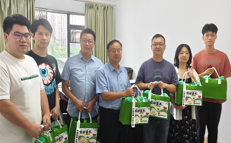测绘公司领导赴空间规划院开展“夏送清凉”调研慰问活动