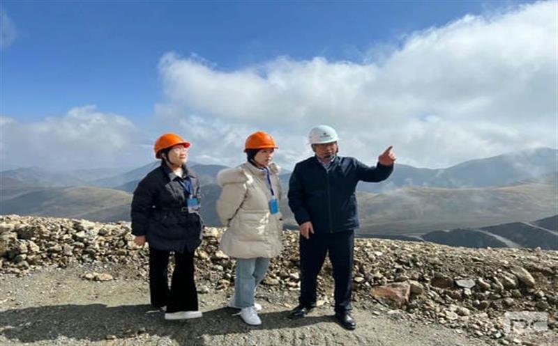 省自然菲彩国际厅财务与资金运用处和集团财务部赴松树南沟金矿检查工作