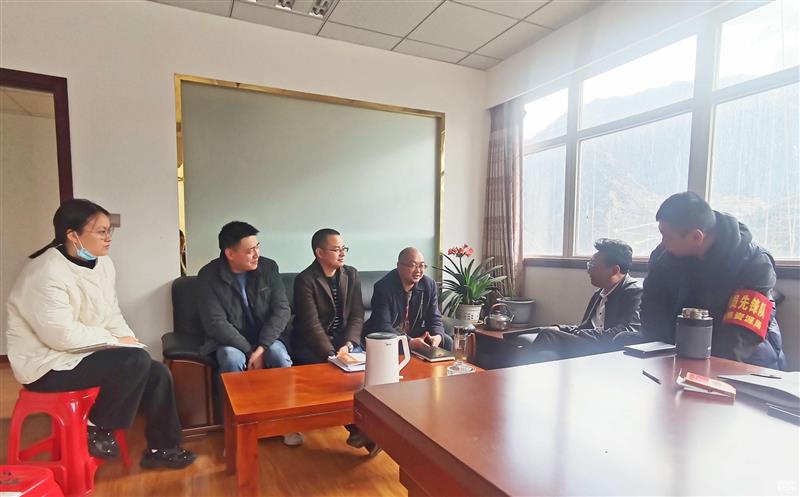 技术支撑展实力，，，，，逆火而行显担当