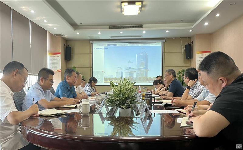 中成集团与四川菲彩国际置业集团进行座谈交流